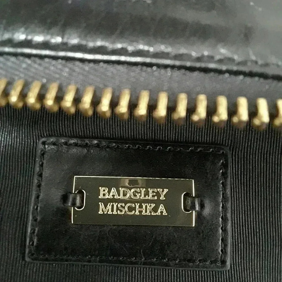 Badgley Mischka hobo shoulder bag black leather with brass hardware - Picture 8 of 12